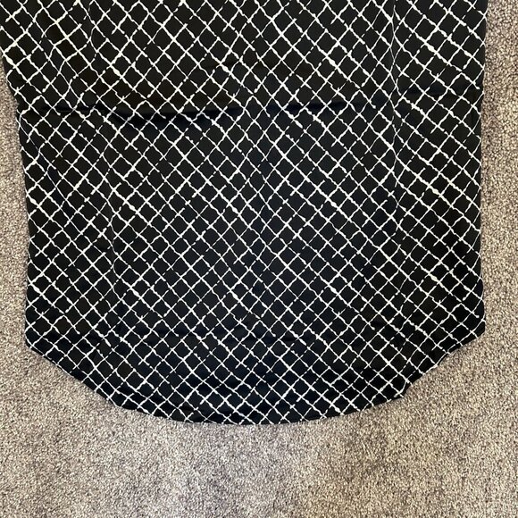 Express Women’s Printed V-Neck Downtown Cami Black Print Size XS NWT $44 - Picture 8 of 16